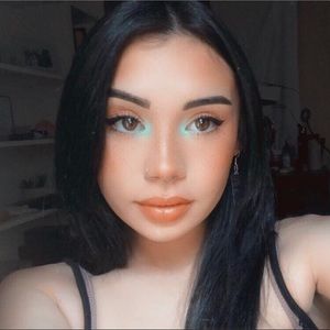 Meet your Posher, Jess